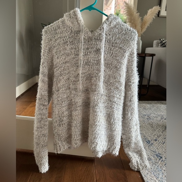 Woven Heart Sweaters - Woven Heart Cream Textured Sweater/Hoodie - so soft!